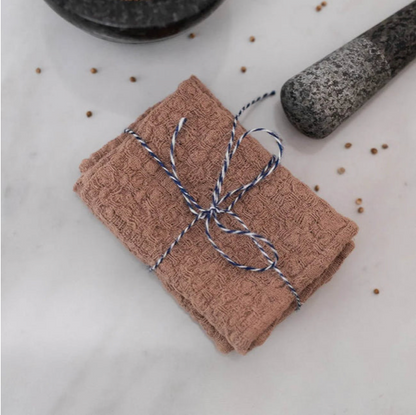 Lavette en lin brodée cCafé crème - Atelier deux points