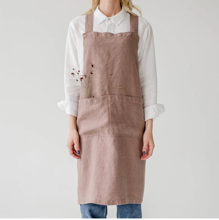 Tablier croisé en lin brodé Rose cendré - Atelier deux points