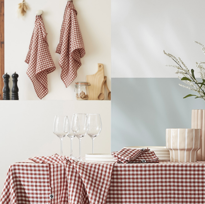 Serviette double gaze de coton vichy brodée terracotta - Atelier deux points